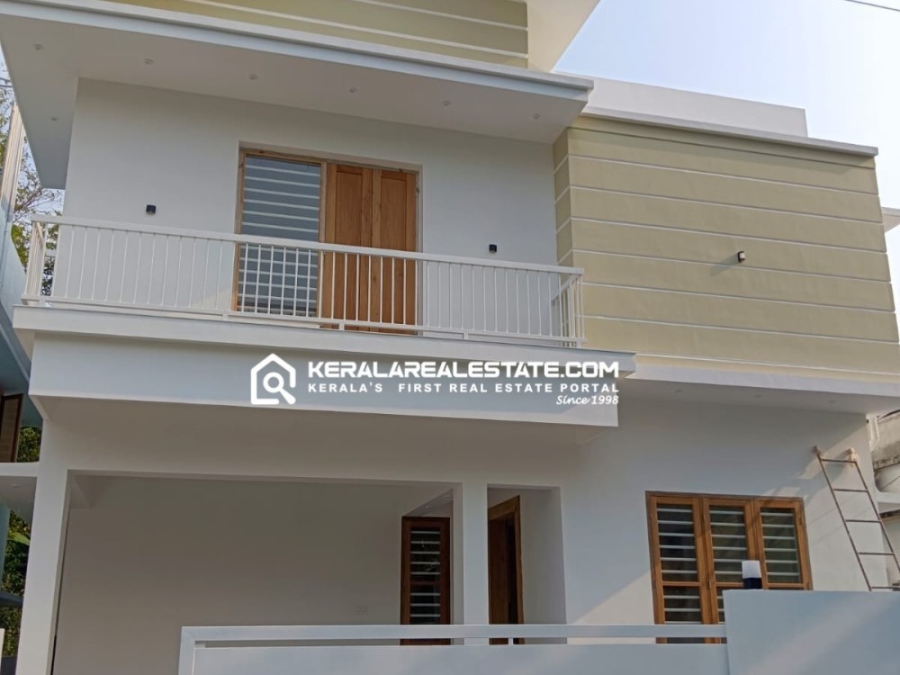 PREMIUM 4 BHK HOUSE FOR SALE IN THUTHIYOOR, KAKKANAD, ERNAKULAM