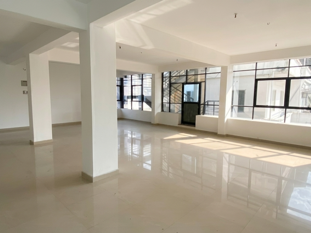 Prime Commercial Building for Rent in Kaloor, Ernakulam 