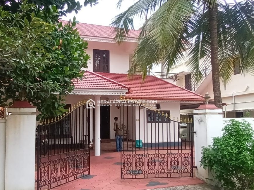 BEAUTIFUL 3 BHK INDEPENDENT HOUSE FOR SALE NEAR MULANTHURUTHY, ERNAKULAM
