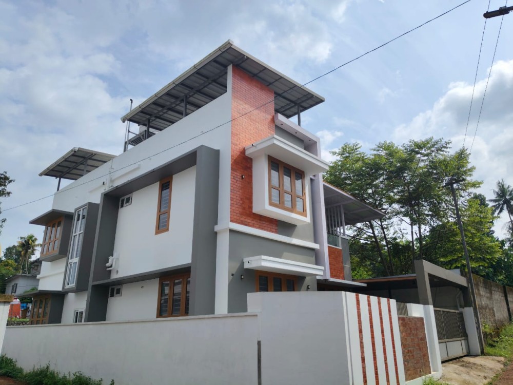4 BHK House for Sale in Pukkattupady, Ernakulam