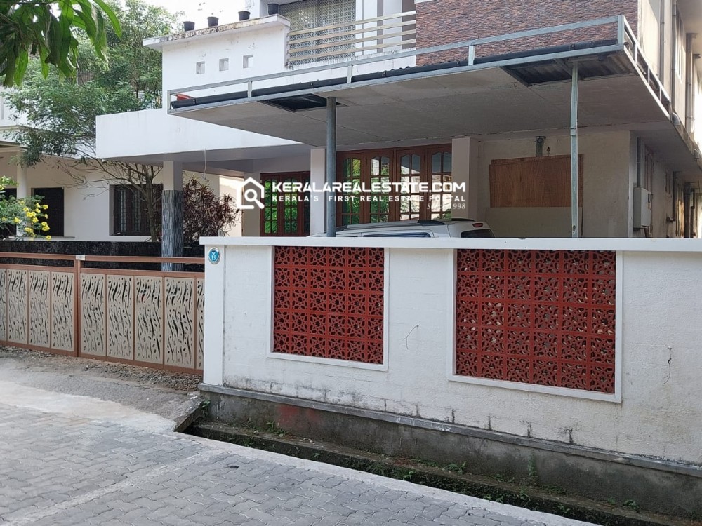 3 BHK House for Sale in Ramavarmapuram, Thrissur 