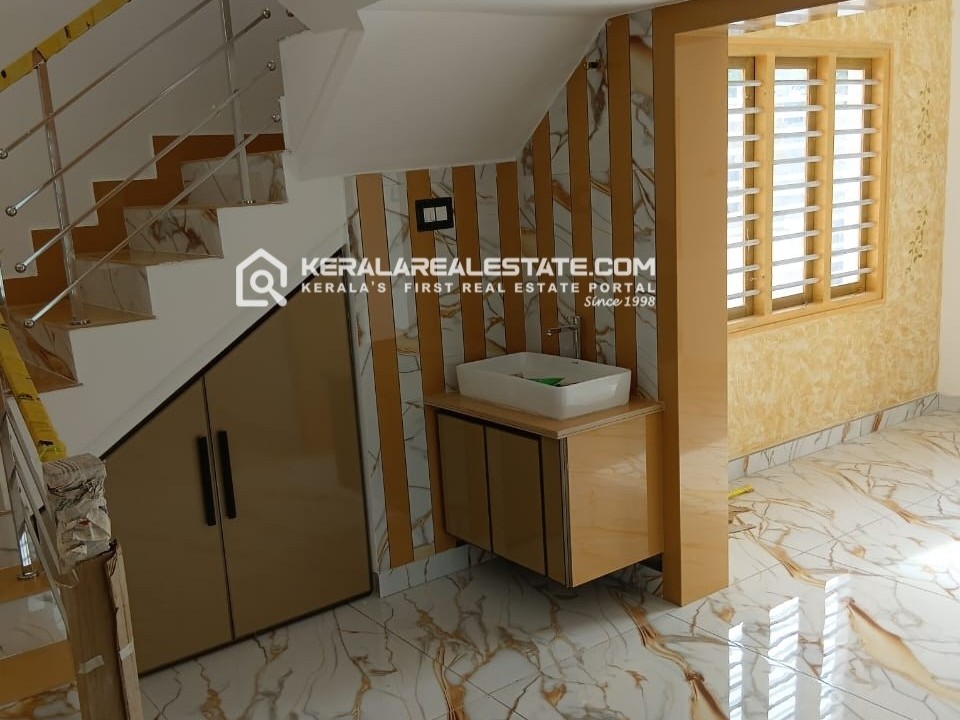 4 BHK House for Sale Near Aster Medicity, South Chittoor, Ernakulam 