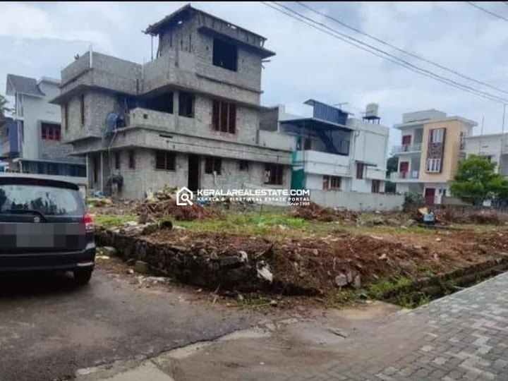 Land for Sale in Thripunithura, Ernakulam 