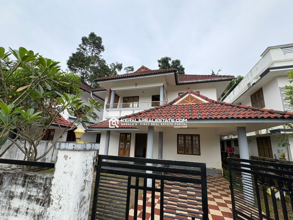 3 BHK House for Sale in Kumaranalloor, Kottayam 