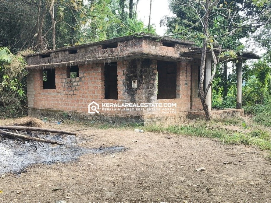 LAND WITH HOUSE FOR SALE IN VARAPPUZHA, ERNAKULAM