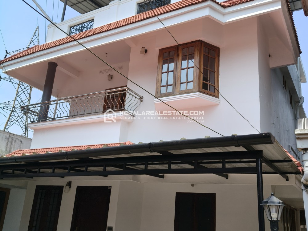 3 BHK House for Sale in Eroor, Vyttila, Ernakulam